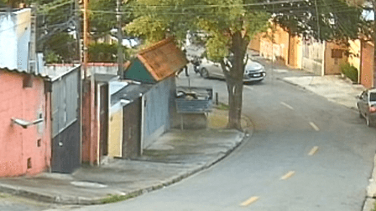 Motorista de app morre após reagir a assalto na Grande SP