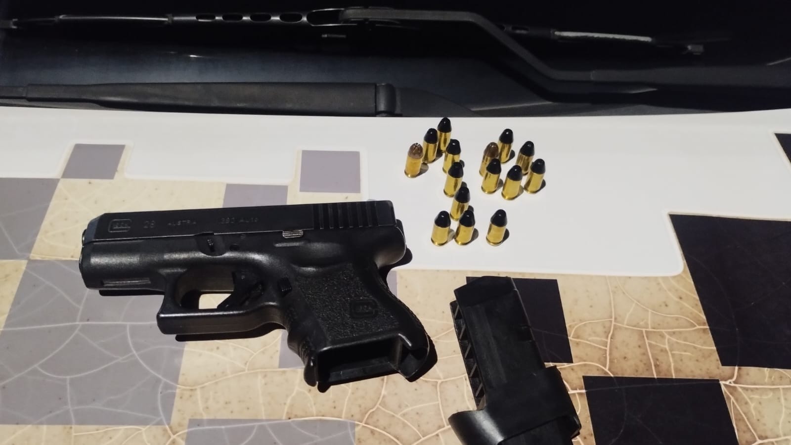 Homem é preso por porte ilegal de arma após briga de trânsito em São José dos Campos