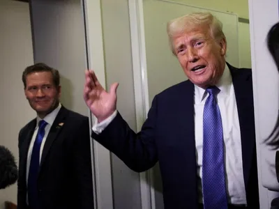 Trump parabeniza eleição de cardeal norte-americano como novo papa