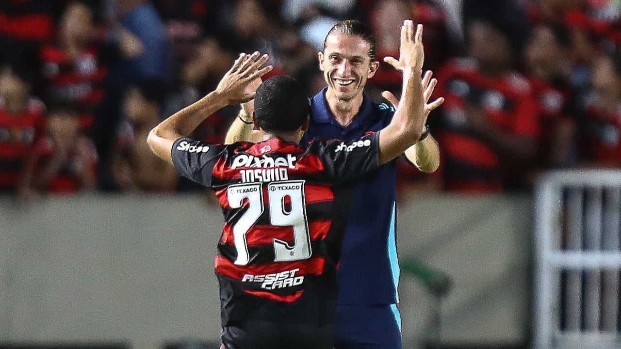 Filipe Luís quer Flamengo "marcador" contra o Chelsea: "Defesa ganha campeonatos"