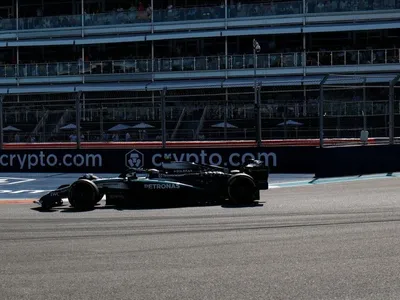 Antonelli desbanca dupla da McLaren e conquista pole da corrida sprint do GP de Miami