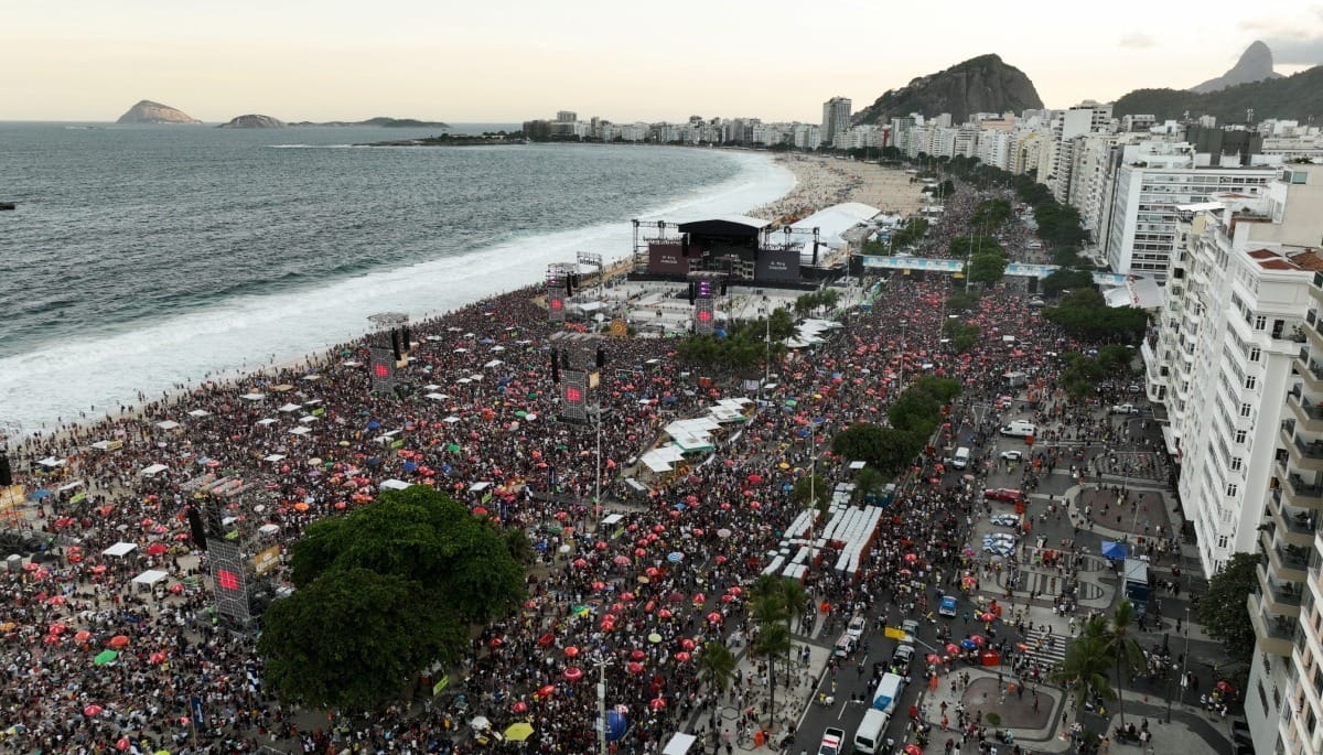 Lady Gaga em Copacabana: BBC contesta público de 2,1 milhões e diz que show teve 660 mil