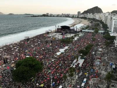 Lady Gaga em Copacabana: BBC contesta público de 2,1 milhões e diz que show teve 660 mil