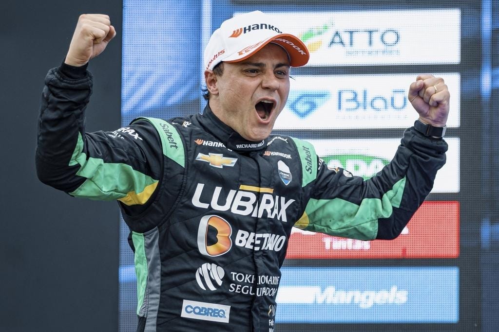 "O que o Verstappen faz na F1 só o Senna fez", diz Felipe Massa sobre temporada de 2025