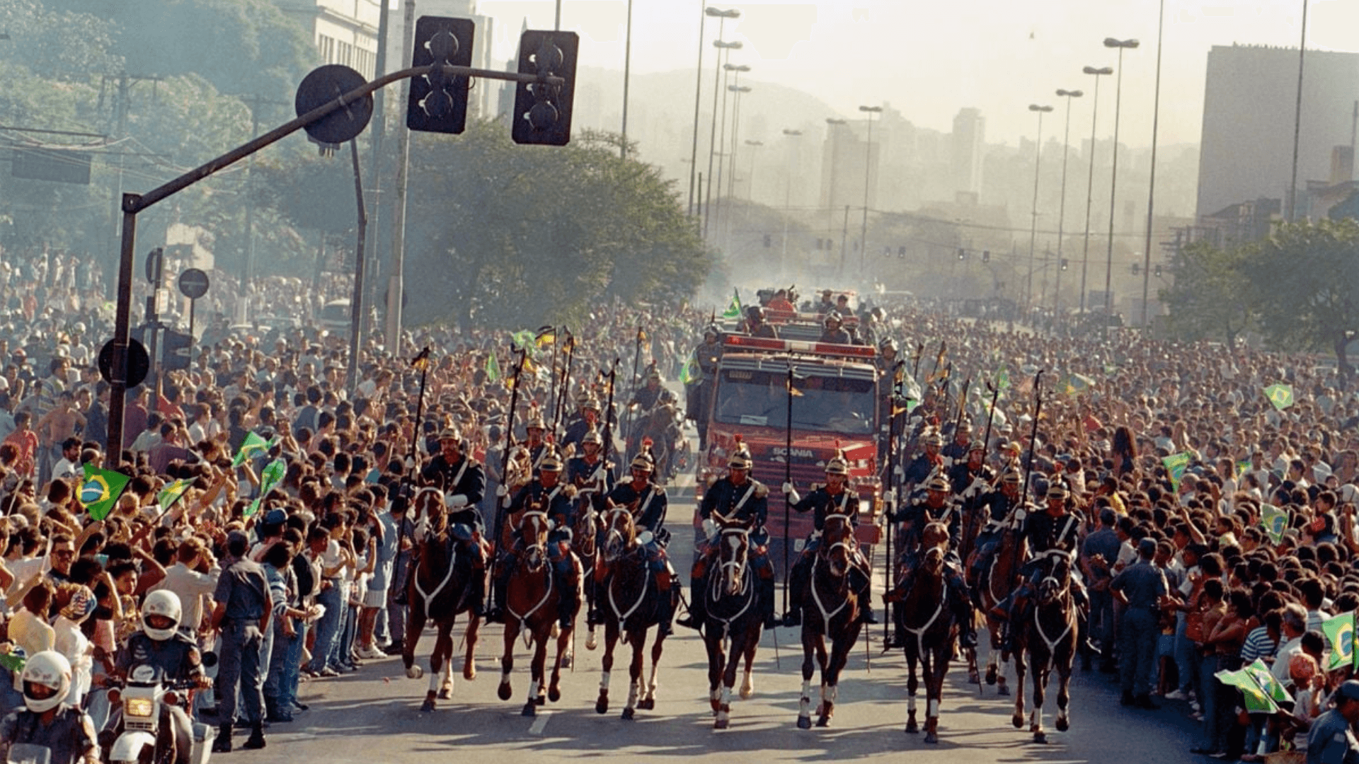 31 anos de saudade: o cortejo que parou o Brasil por Ayrton Senna