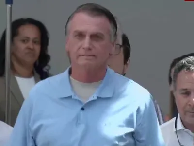 Moraes manda reabrir investigação sobre interferência de Bolsonaro na PF
