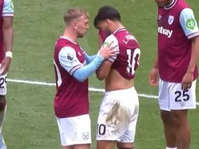Lucas Paquetá chora ao receber cartão amarelo em partida do West Ham pelo Campeonato Inglês