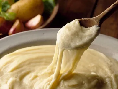 Purê de batata com queijo se chama aligot e fica irresistível; saiba truques