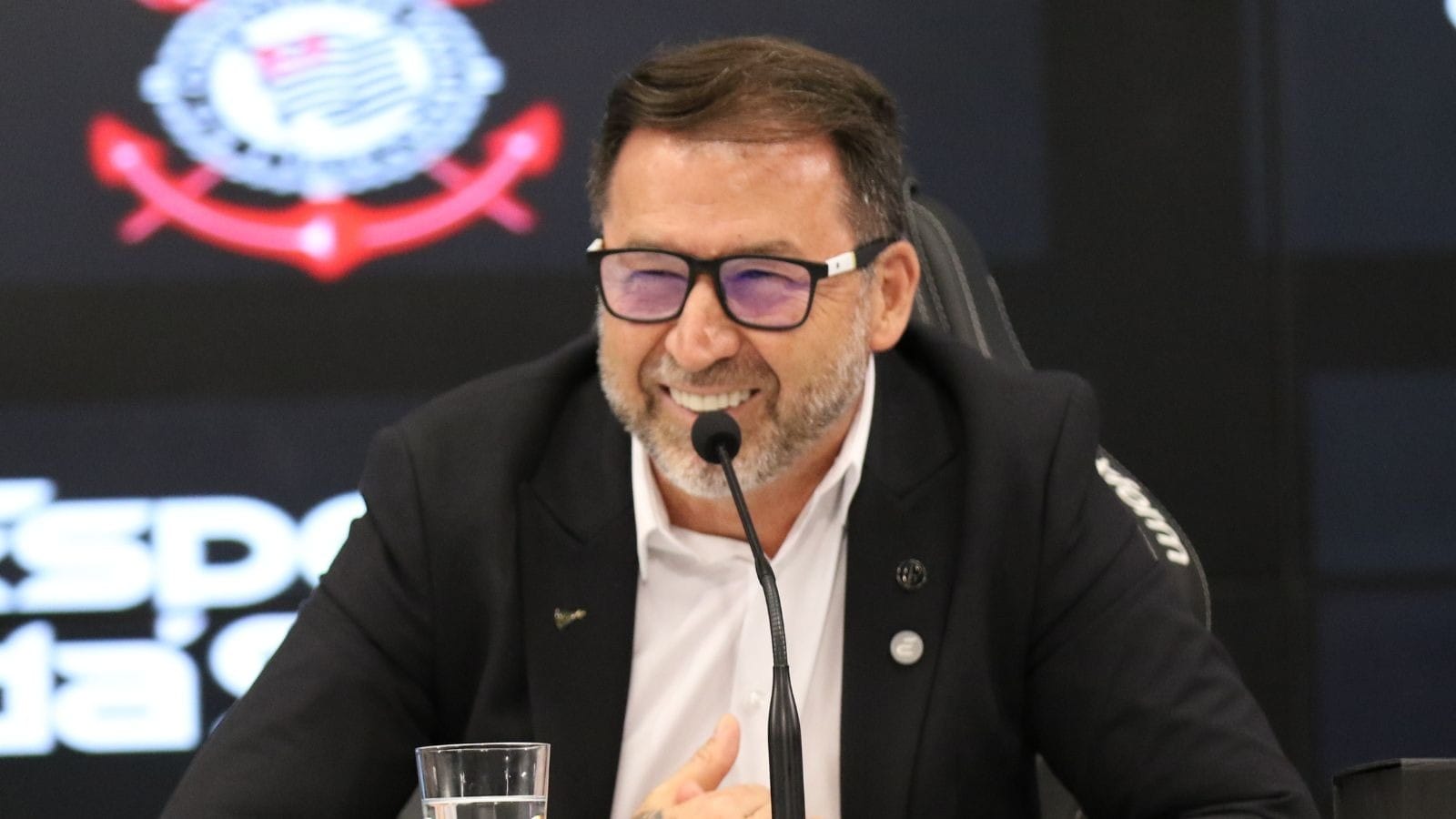 Caso Vai de Bet: Melo está seguro de que não será indiciado e descarta renúncia no Corinthians