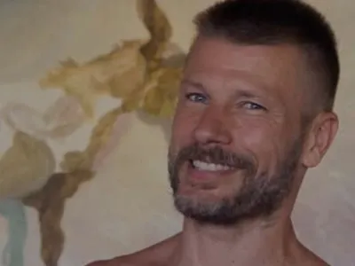 Rodrigo Hilbert relata pânico na TV e 'apagão' ao dirigir: "Bati o carro"