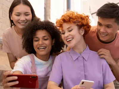 Alfa: a nova geração no mercado de trabalho que ‘veio a bordo do celular’