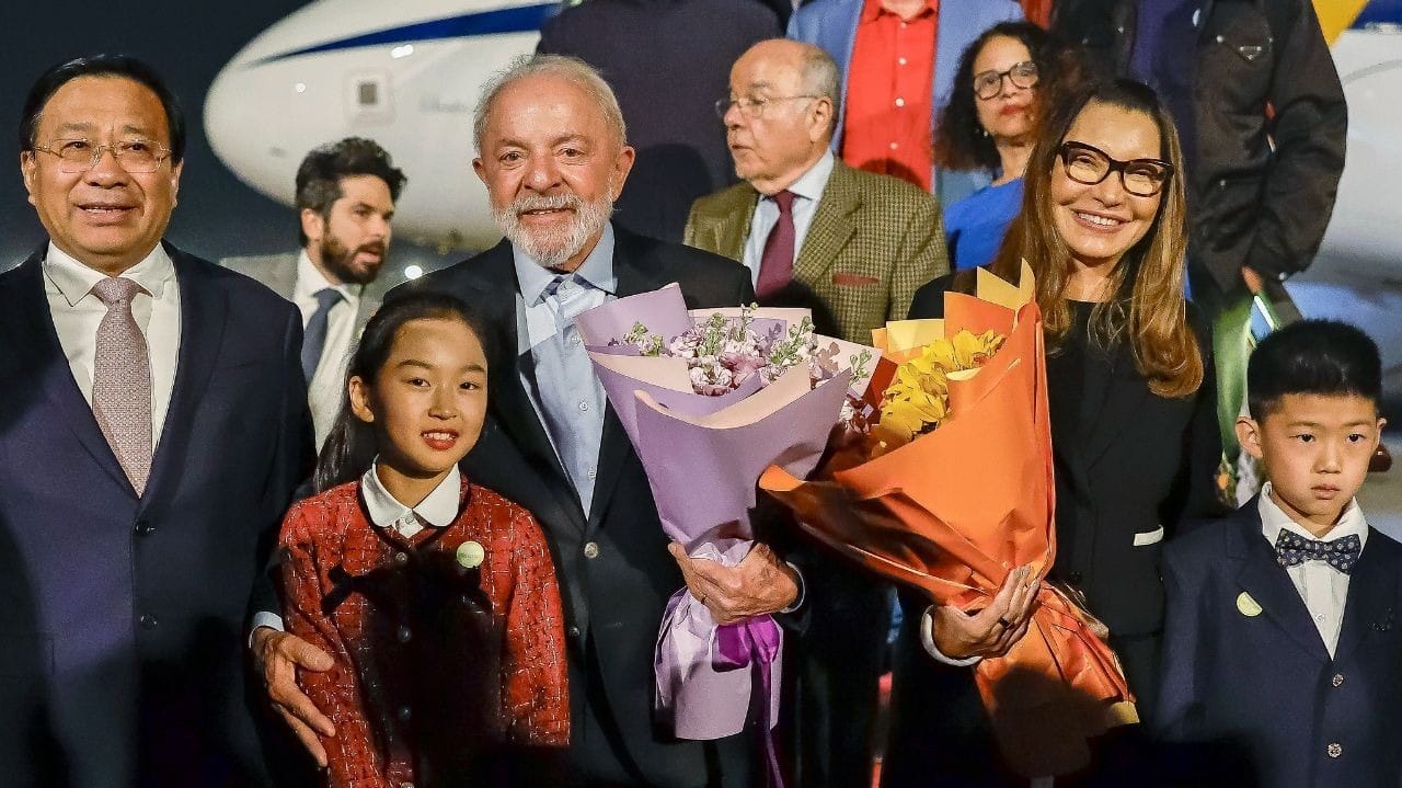 Lula volta à China em hora de tensão com Trump e busca acordos ligando PAC à Nova Rota da seda