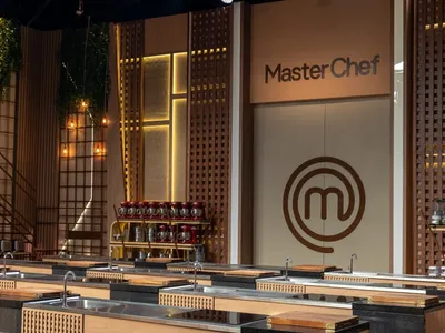 MasterChef 2025 estreia com duelos e aula de Helena Rizzo: reveja