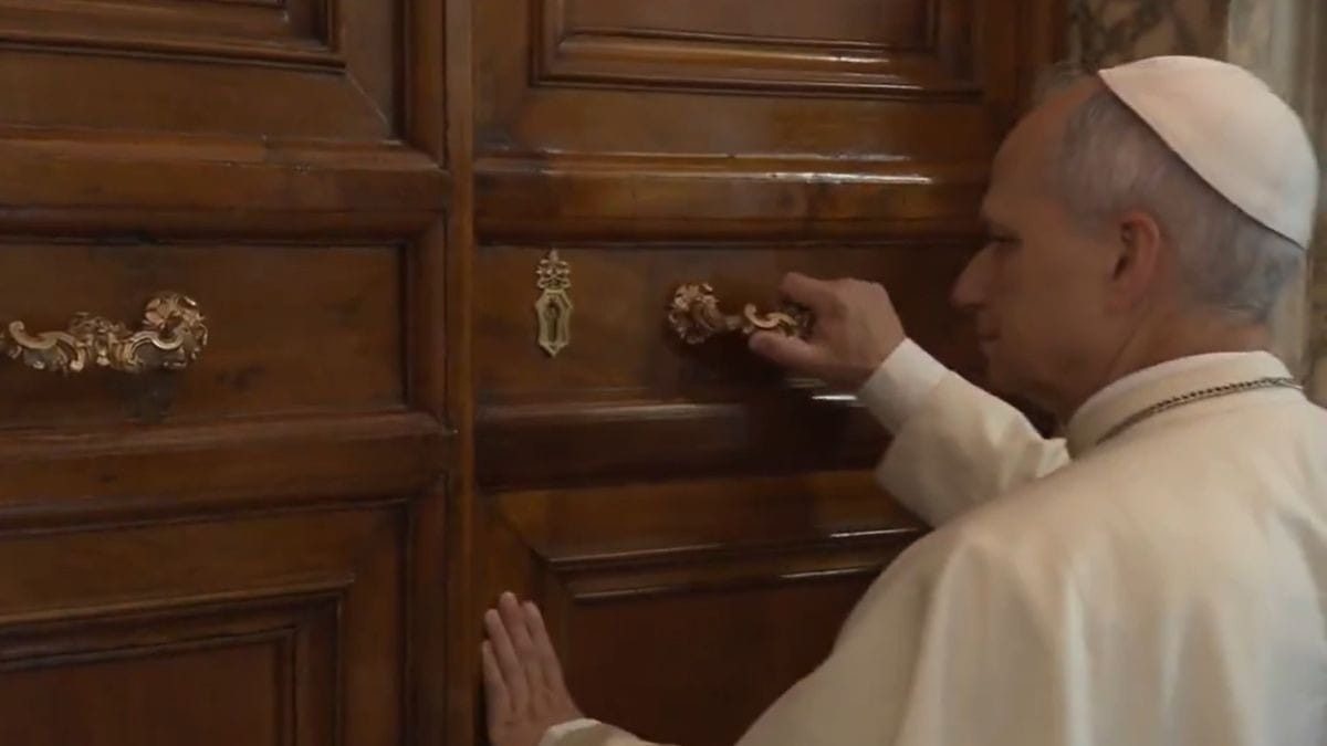 Papa Leão XIV reabre apartamento apostólico fechado desde a morte de Francisco; veja vídeo