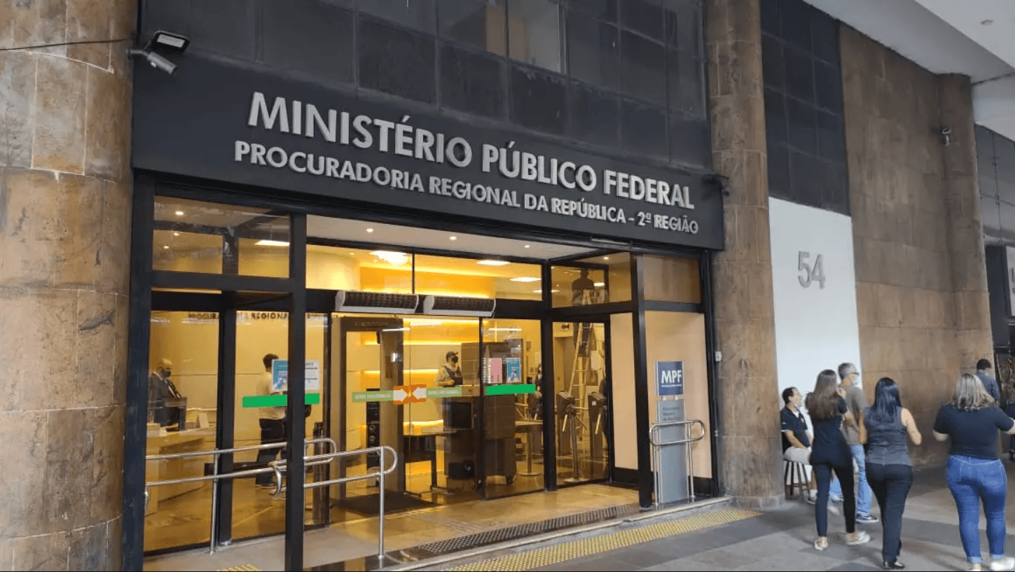Quatro pessoas e empresa são condenadas por desvio de verbas para escolas na Serra do Rio