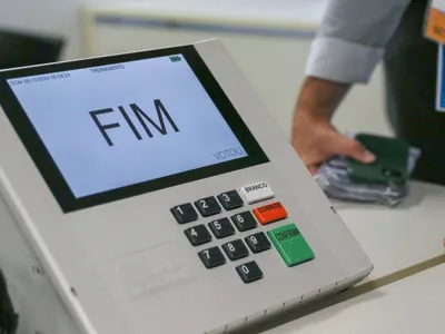 Regras de reeleição podem mudar após aprovação na CCJ