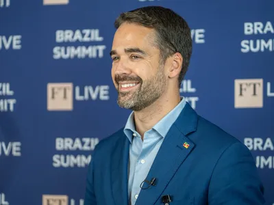 Eduardo Leite confirma pré-candidatura à Presidência; PSD ventila apoio a outros nomes