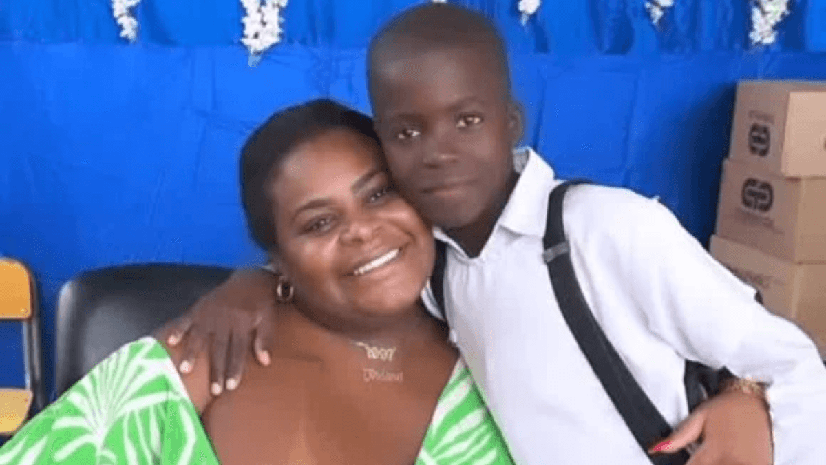 Jojo Todynho desiste de adotar criança angolana: "Não tive coragem de tirá-lo da família"