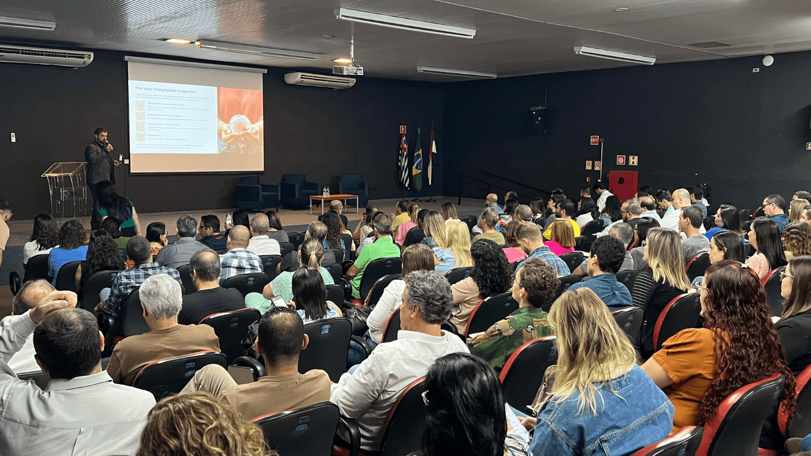 Ouvidoria Municipal reúne cerca de 200 servidores para capacitação