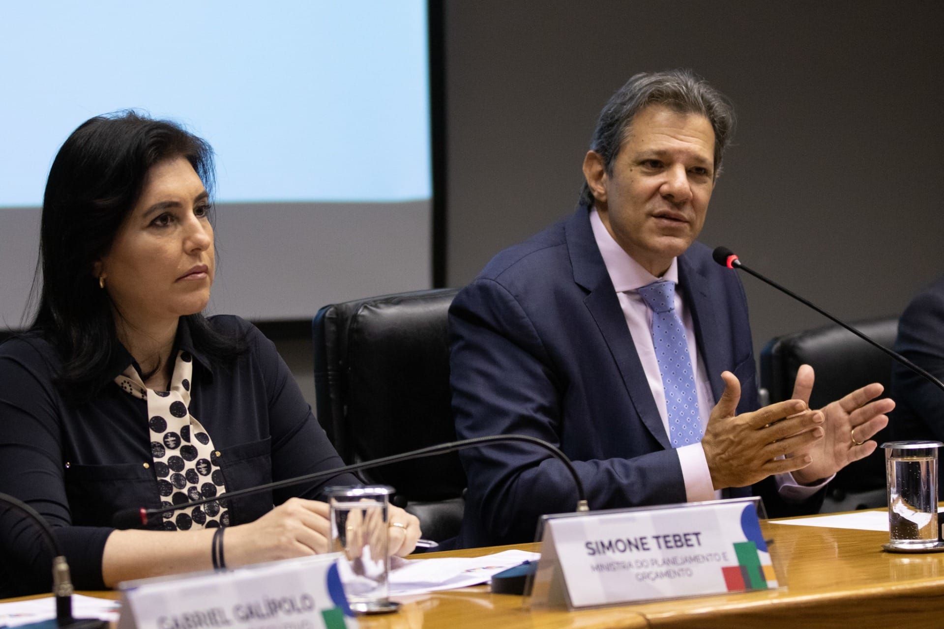 Governo anuncia aumento do IOF para cumprir meta fiscal; entenda mudanças