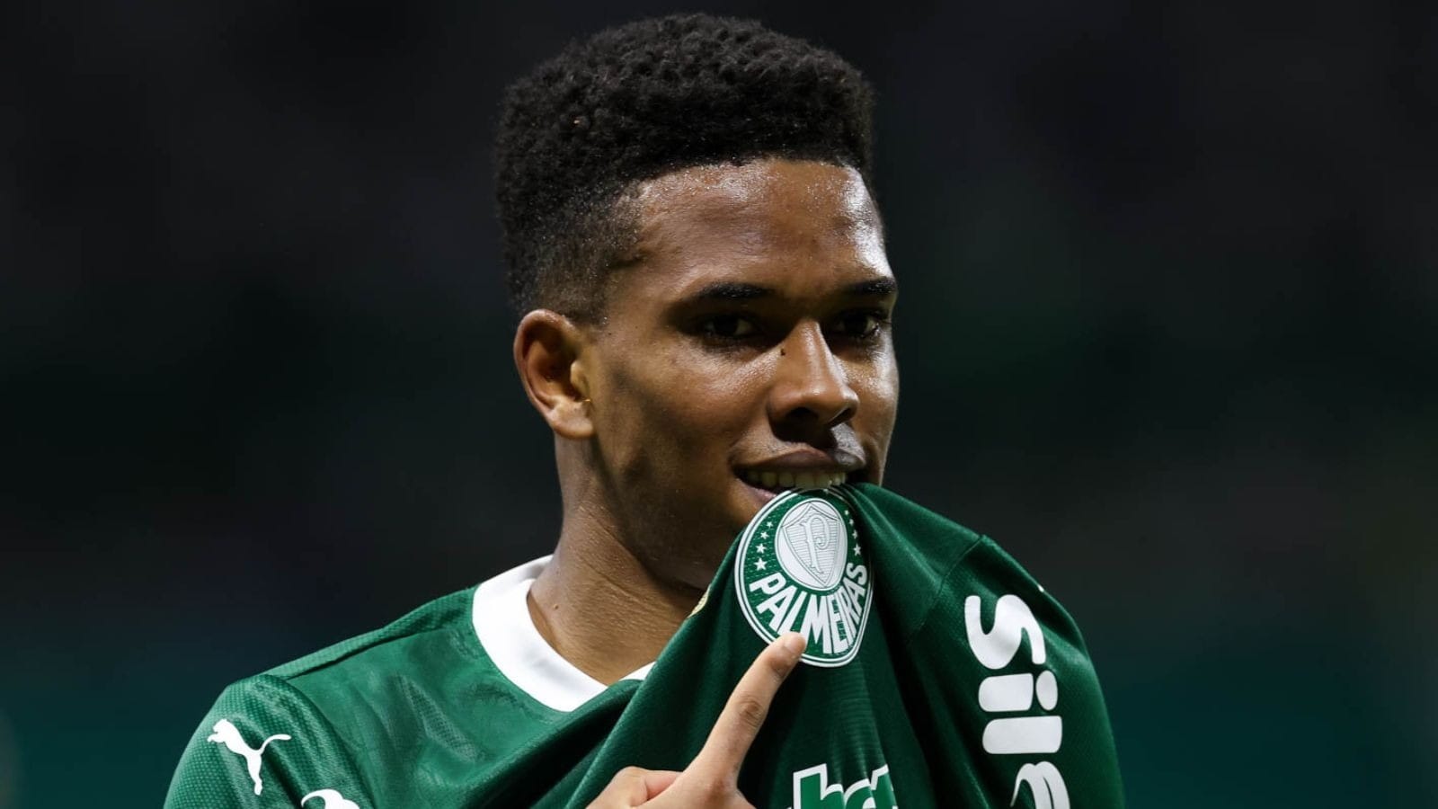 Edu Dracena exalta Palmeiras e rasga elogios a Estêvão: "Será um dos grandes jogadores"