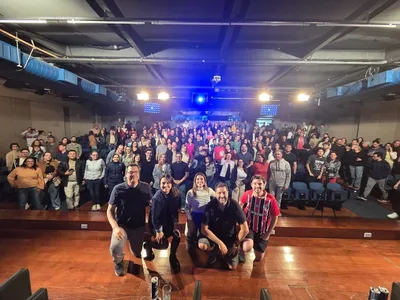 BandNews FM celebra aniversário de 20 anos com ouvintes