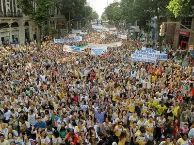 Aline Barros e Thalles Roberto se apresentam na Marcha Para Jesus nesta quinta (19)