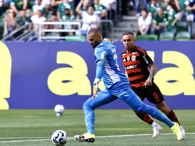 Debate Jogo Aberto: comentaristas analisam pênaltis polêmicos em Palmeiras x Flamengo