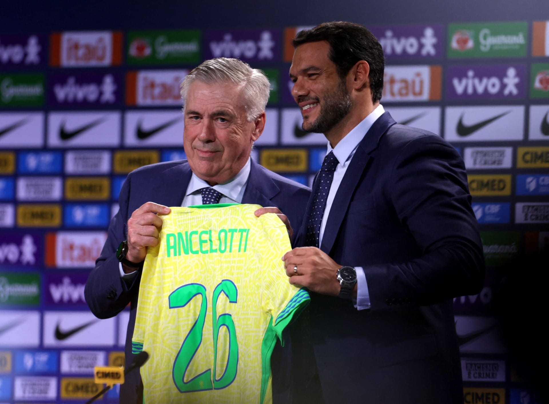 Carlo Ancelotti lidera ranking de técnicos de seleções mais bem pagos; confira a lista