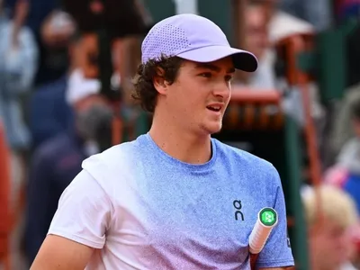 João Fonseca vence polonês e avança à segunda rodada de Roland Garros