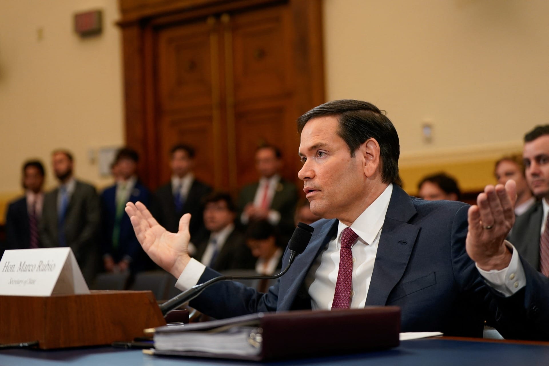 Brasil preferia que negociador dos EUA não fosse Marco Rubio, mas comemora canal direto