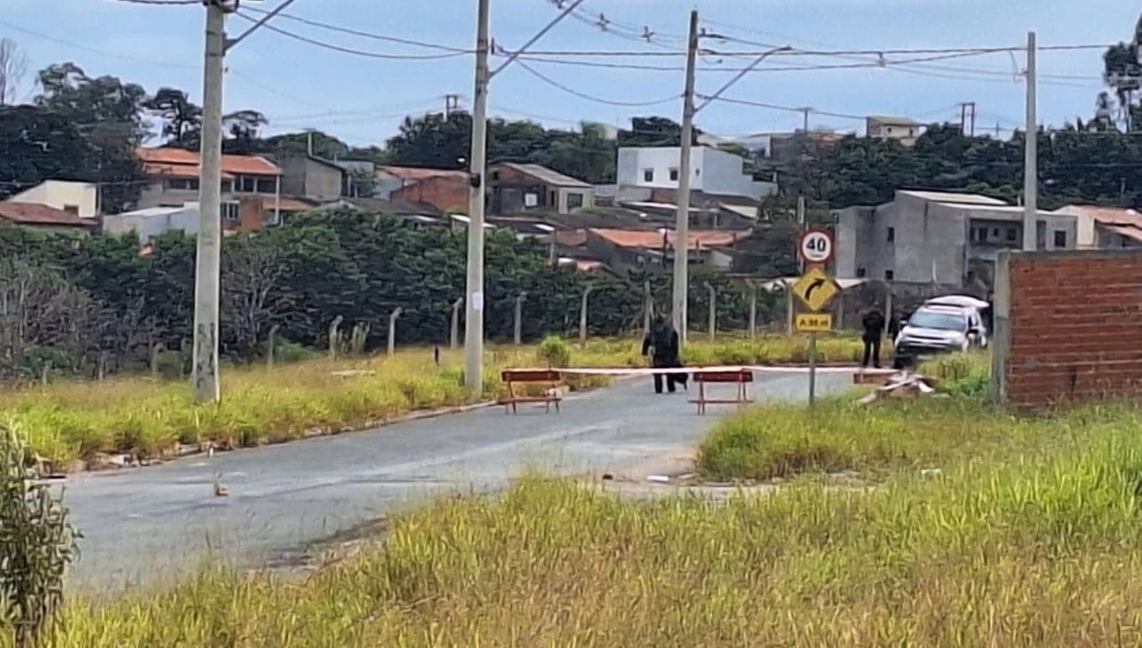 O material estava em segurança, fora de perigo de explodir e foi apreendido e levado para São Paulo(Foto/Lucimeire Ramalho)