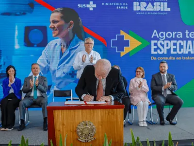 Lula lança programa para melhorar acesso de pacientes a especialistas