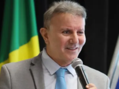 Zanin dá 'prisão domiciliar humanitária' a prefeito de Palmas e o mantém afastado do cargo