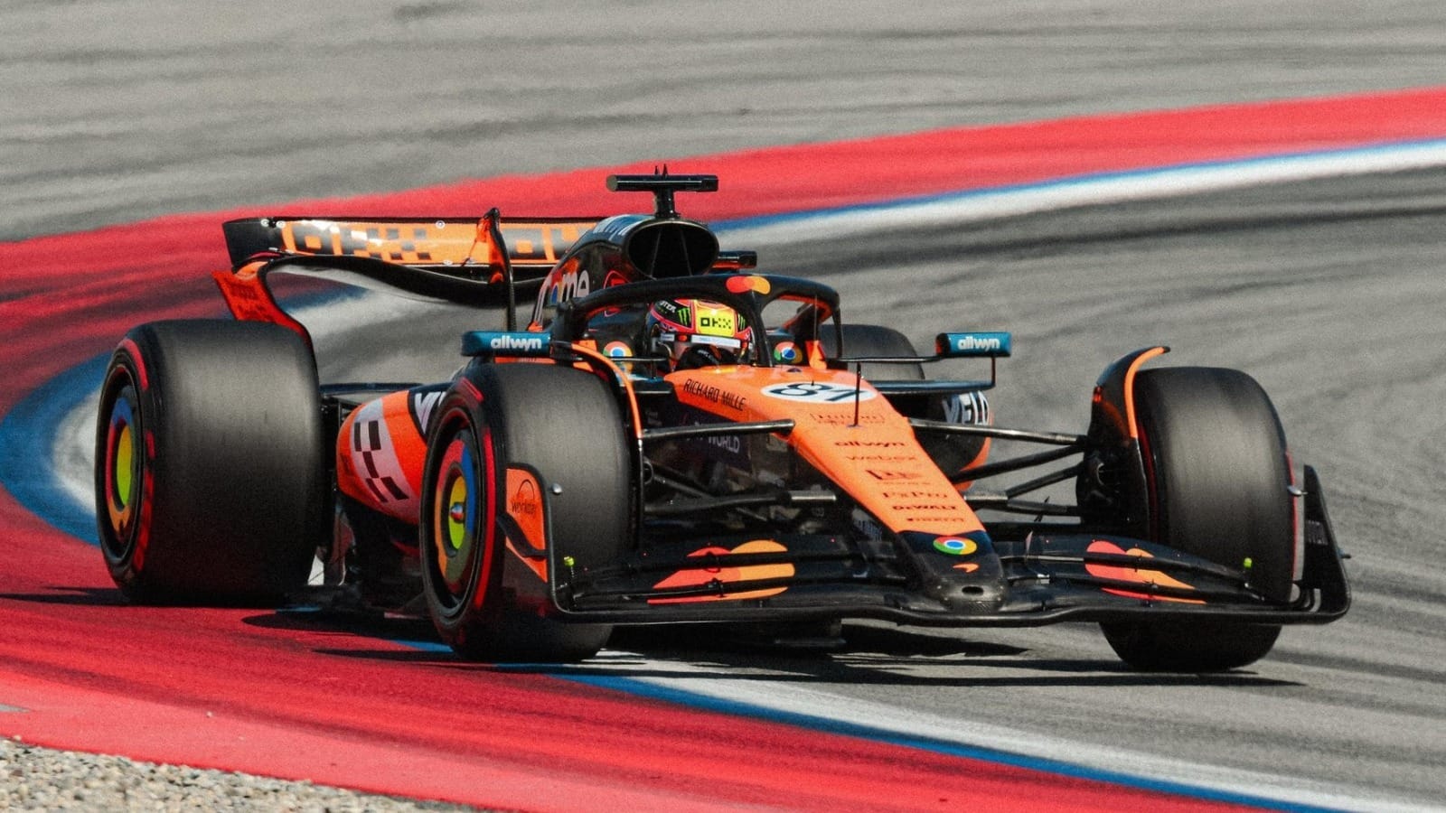 Piastri supera Norris e fatura pole do GP da Espanha; Bortoleto é 12º e faz melhor grid na F1