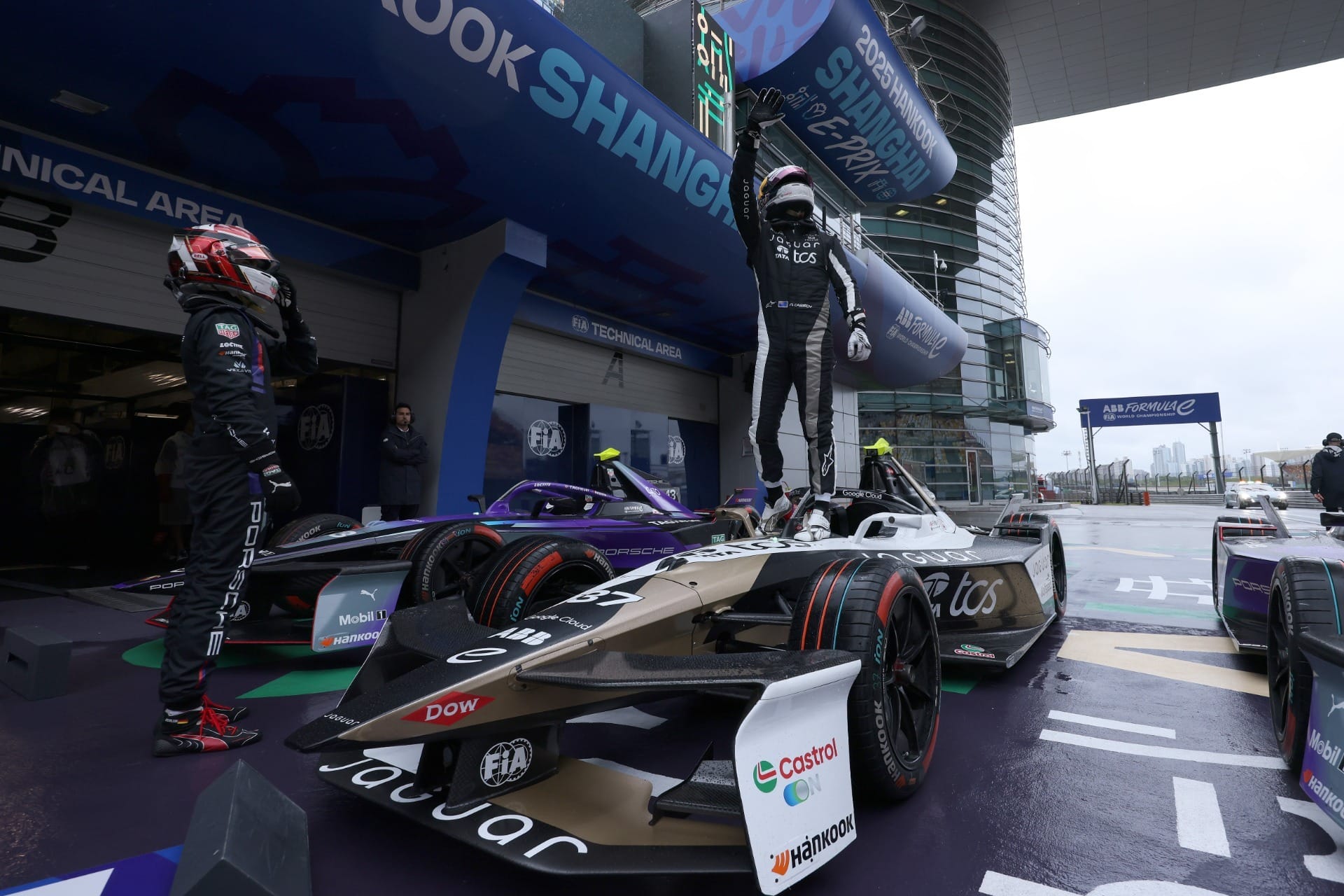 Foi a primeira vitória do neozelandês da Jaguar na temporada (Imagem: FIA Fórmula E)