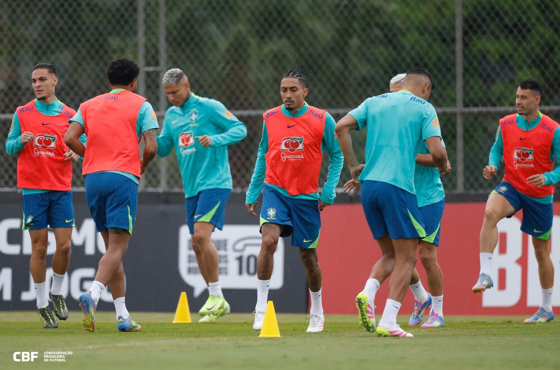 Como Ancelotti pode armar a seleção brasileira contra o Equador? Zaga gera dúvidas