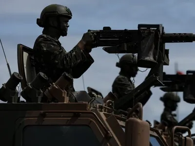 Como a indústria nacional contribui para o Brasil ser uma potência militar