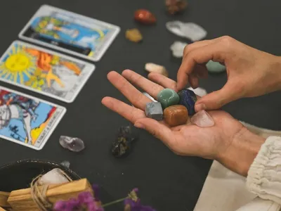 Qual é o conselho do Tarot para sua vida amorosa?