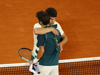 Musetti desiste e Alcaraz vai à final em busca do bicampeonato em Roland Garros
