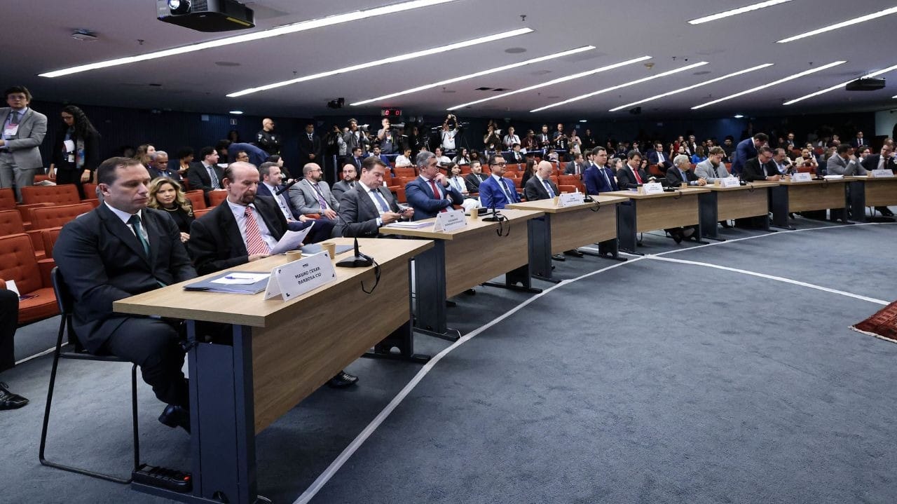 STF ouve depoimento de Bolsonaro e mais 7 réus por tentativa de golpe; assista