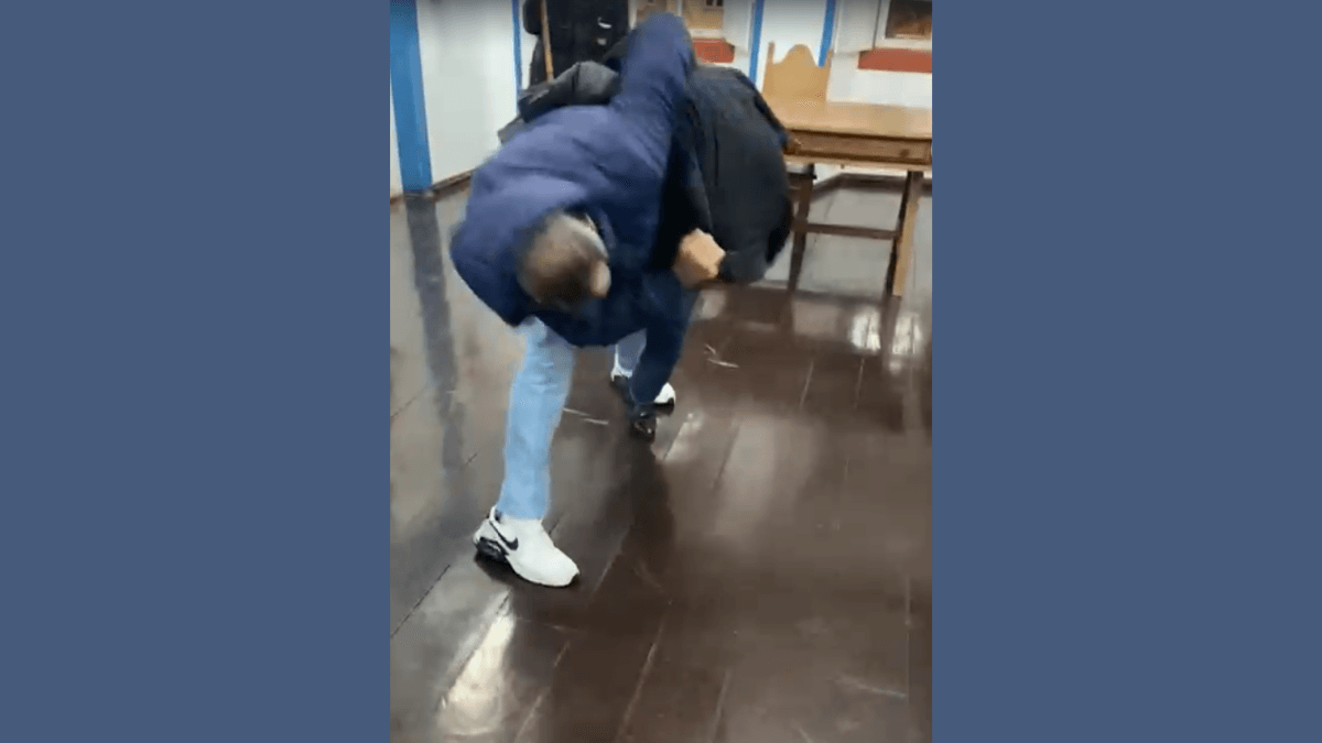 Vereadores de Paraibuna (SP) trocam agressões após discussão na Câmara Municipal; veja vídeo