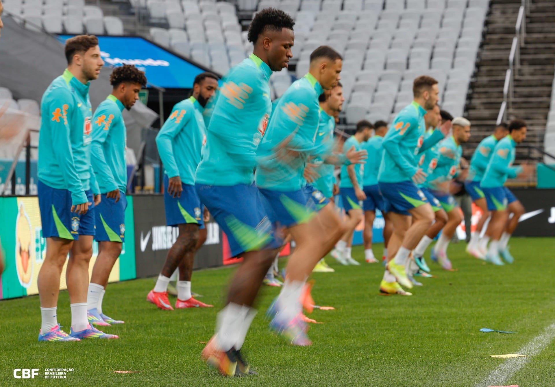 Brasil encara Chile no Maracanã no último jogo das Eliminatórias da Copa