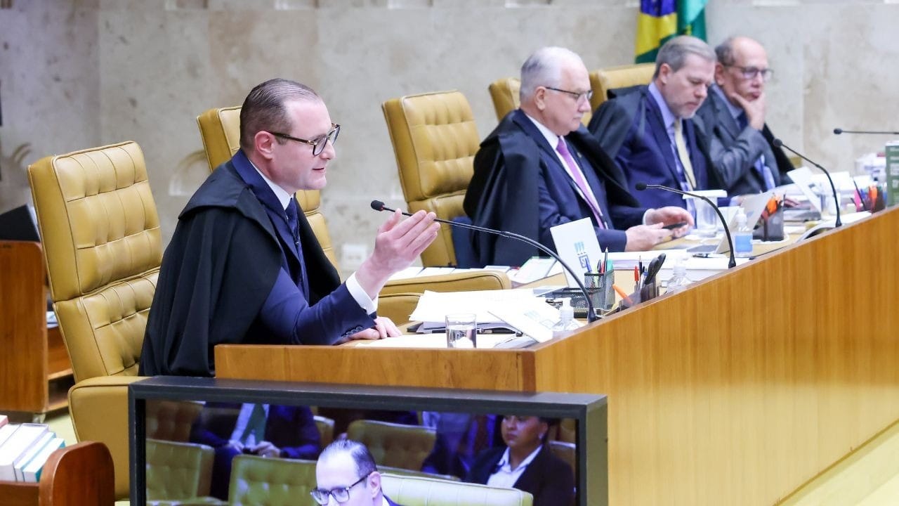 Reinaldo: STF deixa claro às redes que crime não se confunde com liberdade de expressão