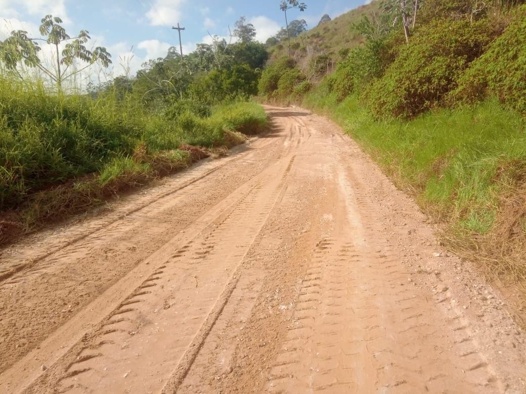 Prefeitura de Taubaté inicia serviços de manutenção nas estradas Baracéia e Taboão
