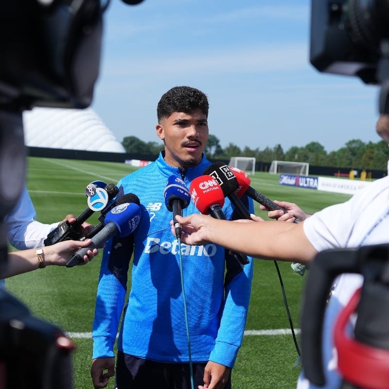Ex-São Paulo está no Porto e diz que enfrentar Palmeiras "tem um gostinho a mais"