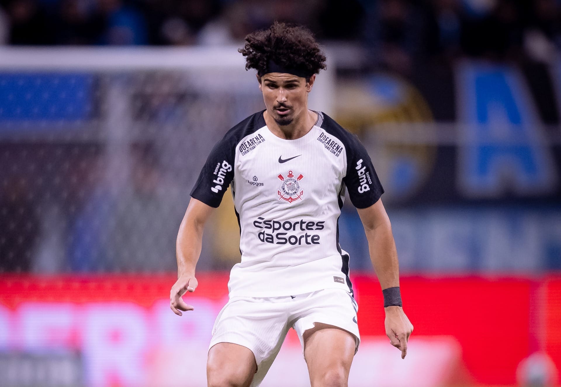 Palmeiras estava "inflamado demais", diz André Ramalho ao analisar vitória do Corinthians