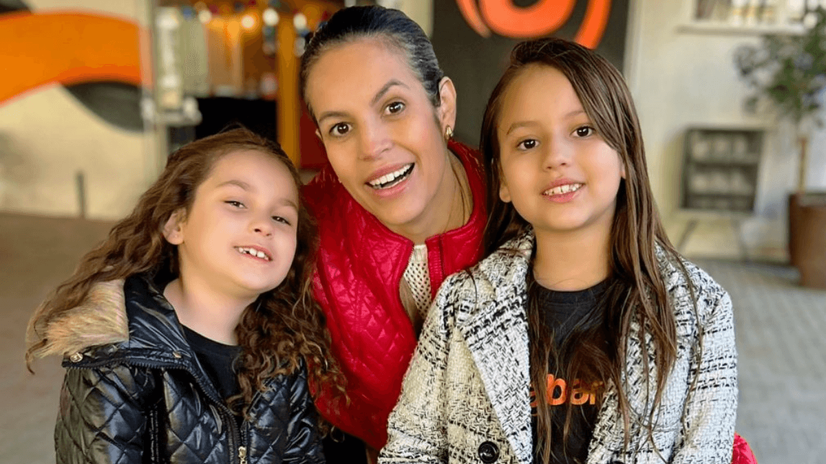 Liz e as filhas, Laura e Luísa (Foto: Arquivo Pessoal)