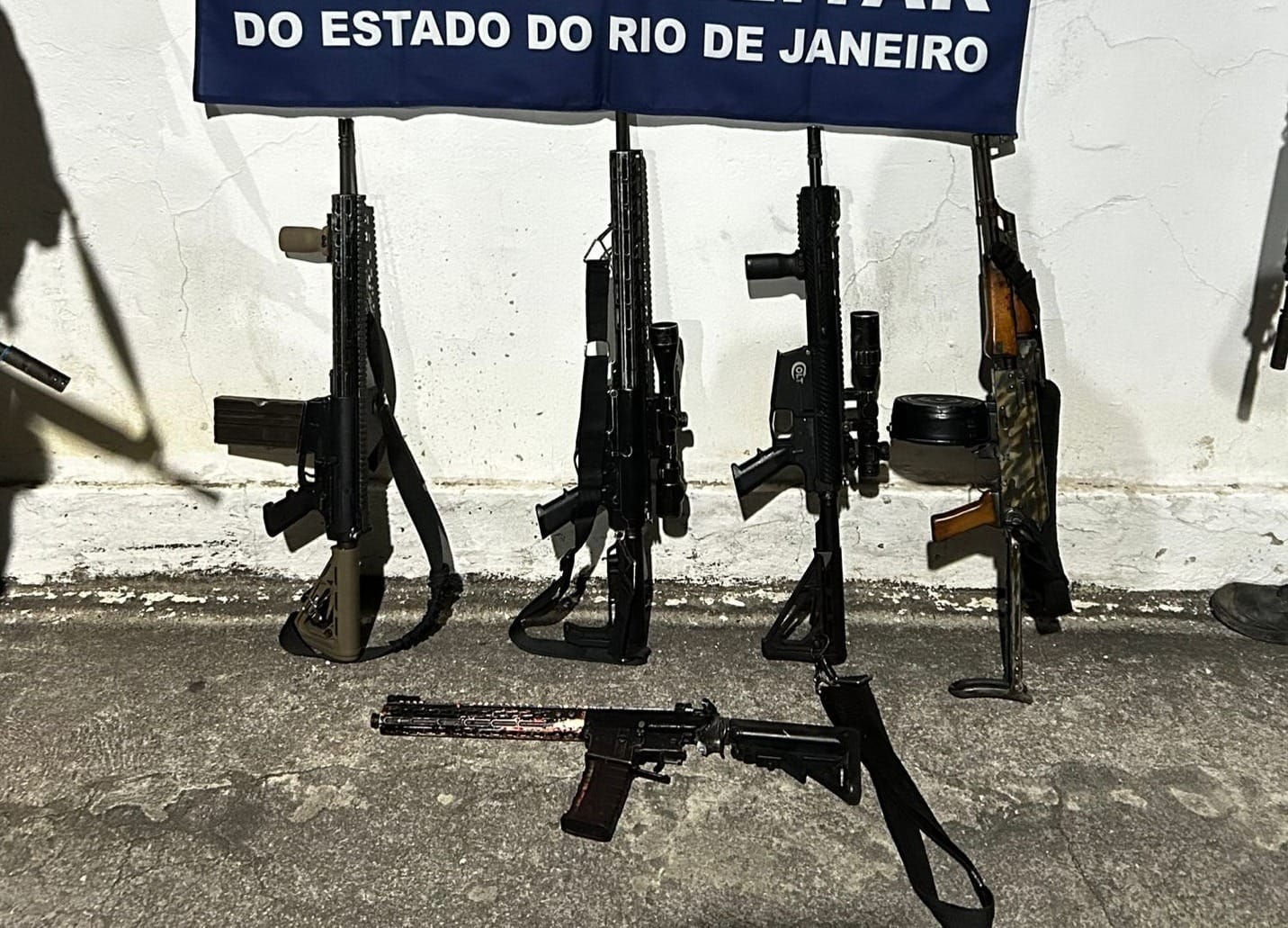 PM frustra ação de criminosos em Duque de Caxias; bandidos morrem após troca de tiros