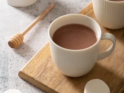 Esse chocolate quente aquece qualquer dia frio; anote a receita